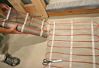 Making turns with floor heating mat.